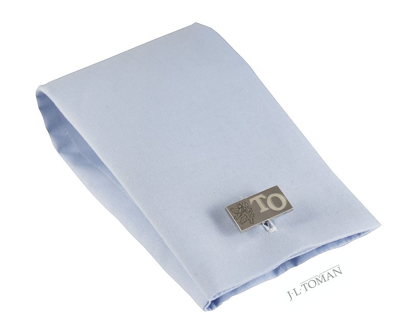 Stříbrné manžetové knoflíčky s motivem Českého státního znaku a monogramu TO vyrobené na zakázku