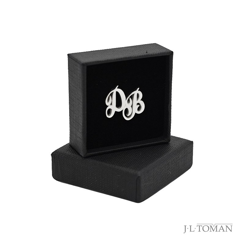 Stříbrná ozdoba do klopy s monogramem DB č. 12